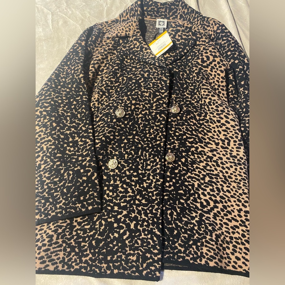 Women’s Anne Klein Long Leopar Cardigan with gold decorative buttons, NWT